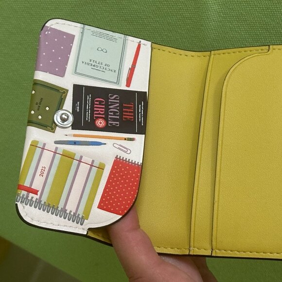 KATE SPADE PAGE TURNER CARD CASE TRIFOLD WALLET:NWT CREAM/MULTI - Picture 7 of 13